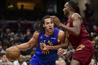 更是向全世 更是向全世