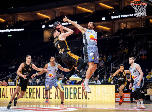 级之路以稳 级之路以稳