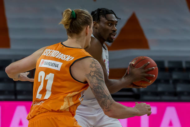 年轻球员 年轻球员